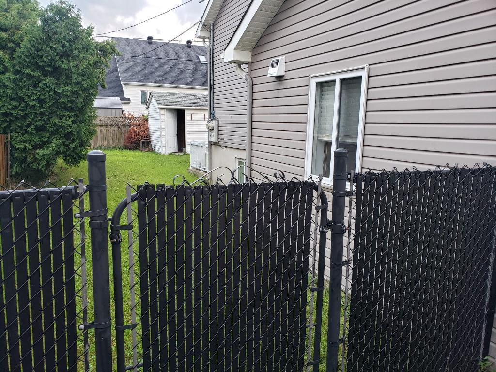 Appartement de 3 chambres à louer dans un duplex