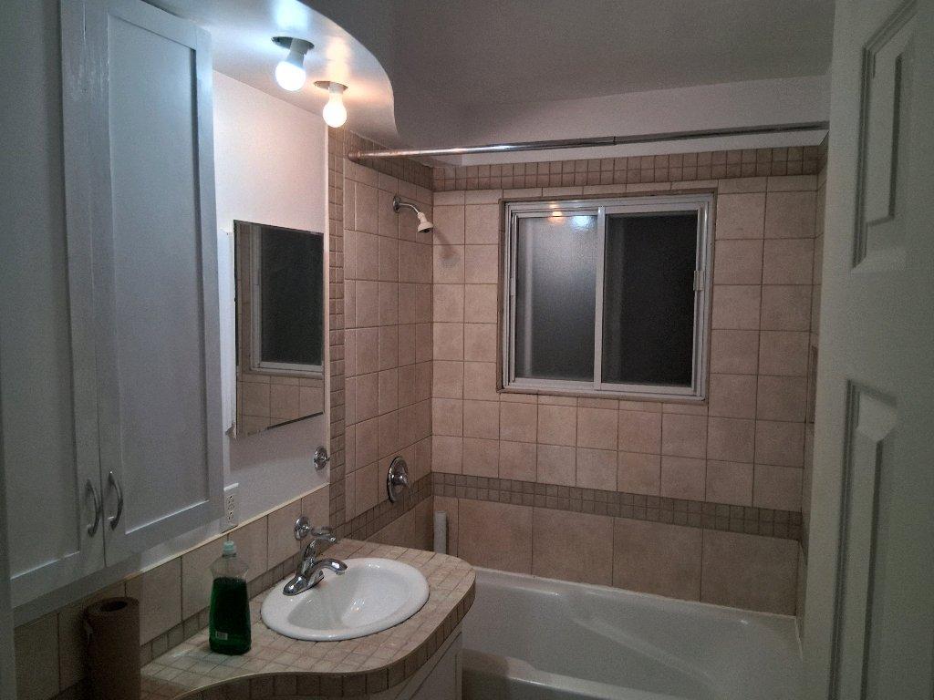 🏡 Spacious 5½ Apartment for Rent – Perfect for Families or Professionals!