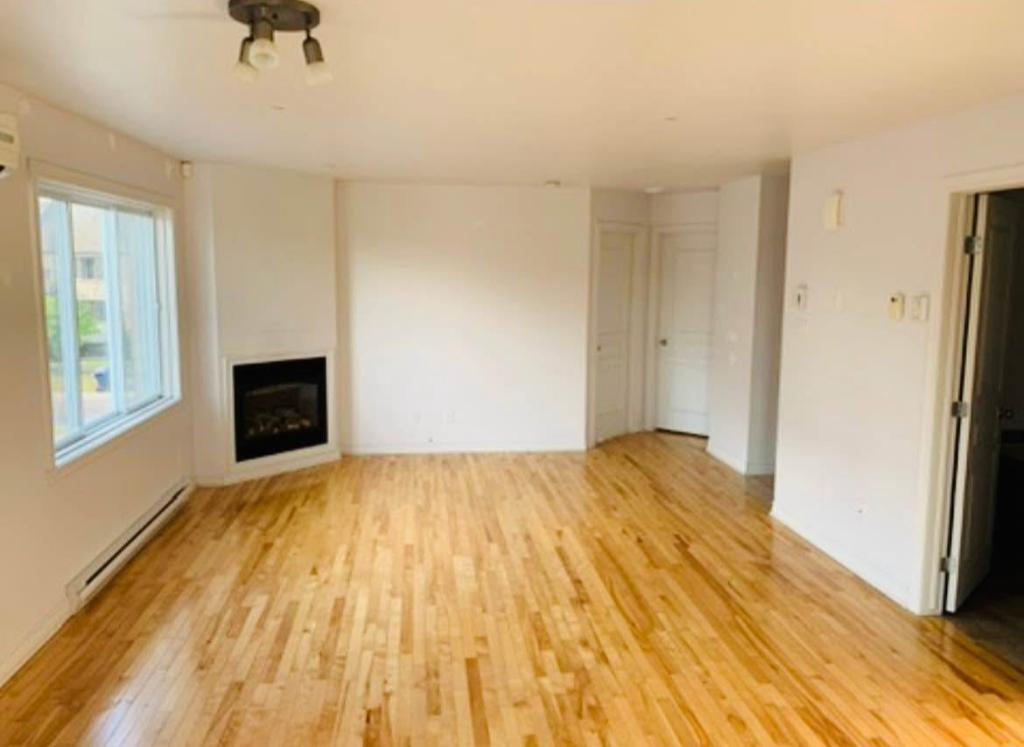 Beau 4 ½ à 100e ave, Chomedey, style condo