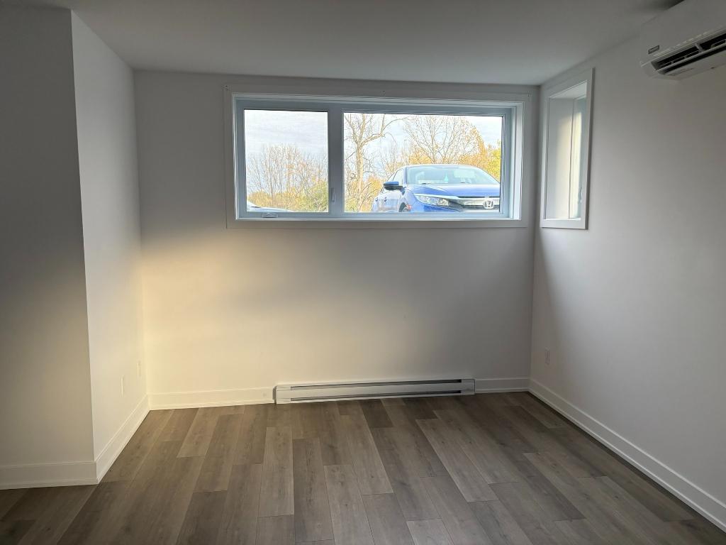 1-Bedroom Basement Apartment | Prime Commuter Location-410, Rue Des Becs-Scie, apt. 2, Gatineau (Masson-Angers), QC