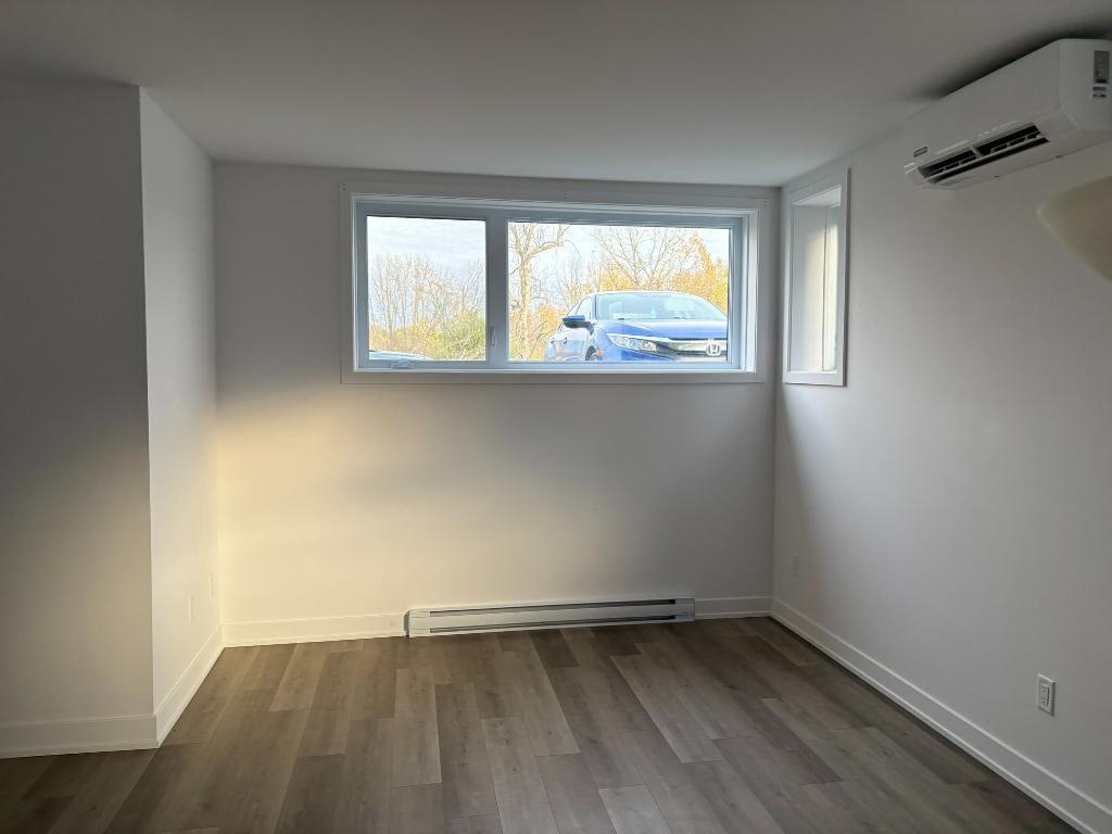 1-Bedroom Basement Apartment | Prime Commuter Location-410, Rue Des Becs-Scie, apt. 2, Gatineau (Masson-Angers), QC