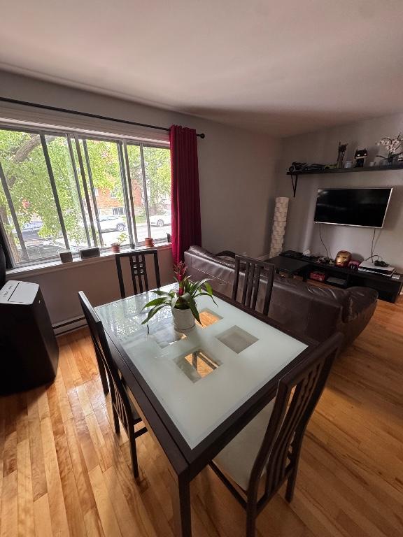 TRÈS GRAND 3 1/2 à louer à Cartierville adj. Ville St-Laurent