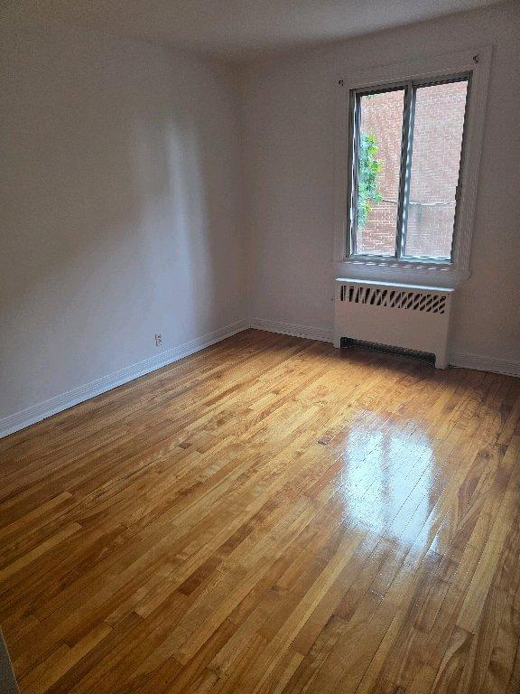 3 1/2 ensoleillé, près de l'université etc.