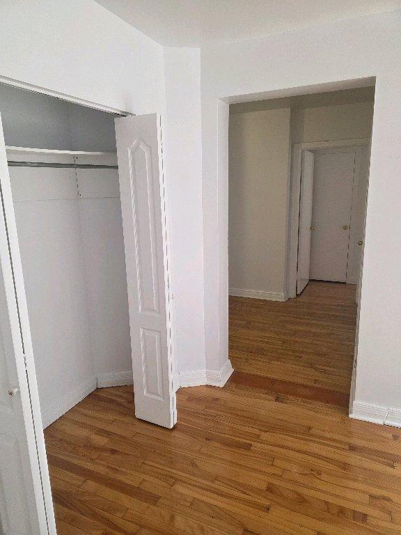 3 1/2 ensoleillé, près de l'université etc.