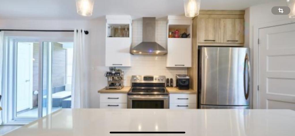 Logement 4 1/2 style condo à louer Becancour