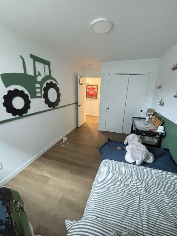 Magnifique 6 1/2 - IDEAL POUR FAMILLE - 2 SALLES DE BAIN