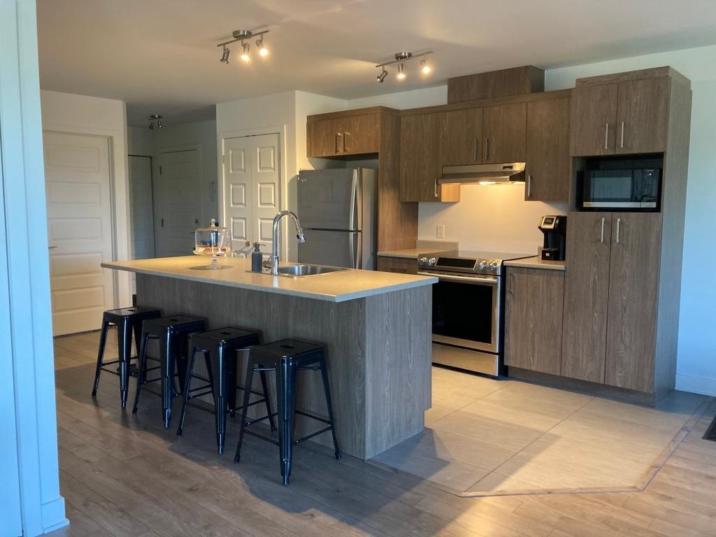 4 1/2 à louer Charlemagne 1er déc