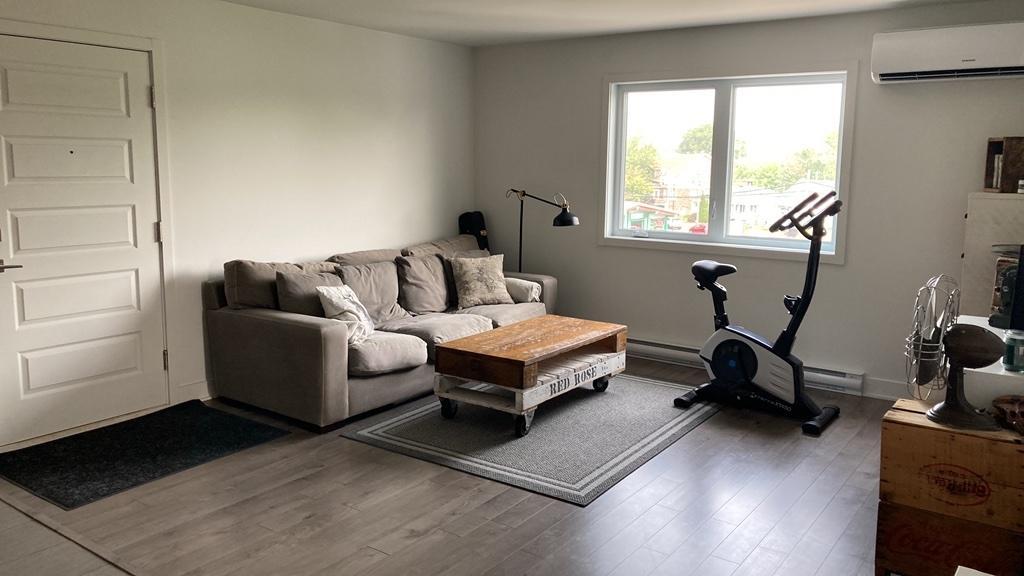 4 1/2 à louer Charlemagne 1er déc