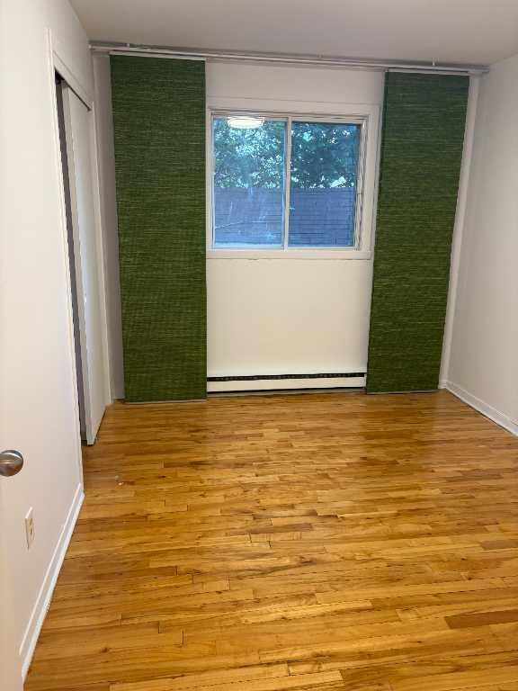 Beau 4½ à louer – Rue de Brest, Laval. Disponible dès maintenant.1450 $/mois (valeur de 1580 $/mois avec 1 mois gratuit)