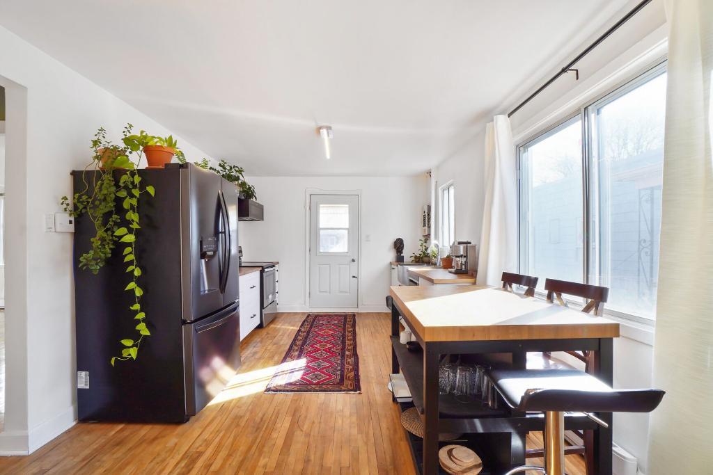 Grand 5½ lumineux rénové à Laval-des-Rapides