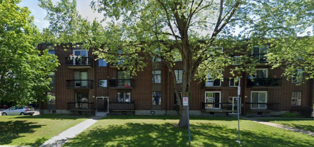2 chambres à loyer au 1304 Boul des seigneurs, Terrebonne