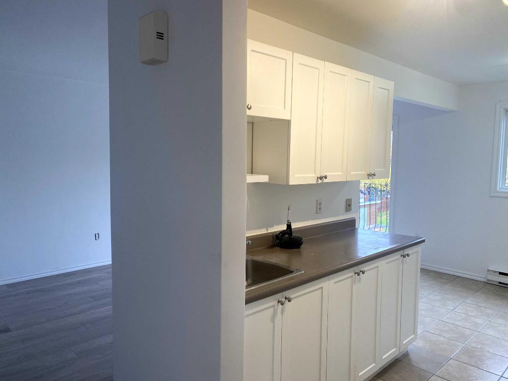 Grand 5 1/2 non fumeur au 3e étage