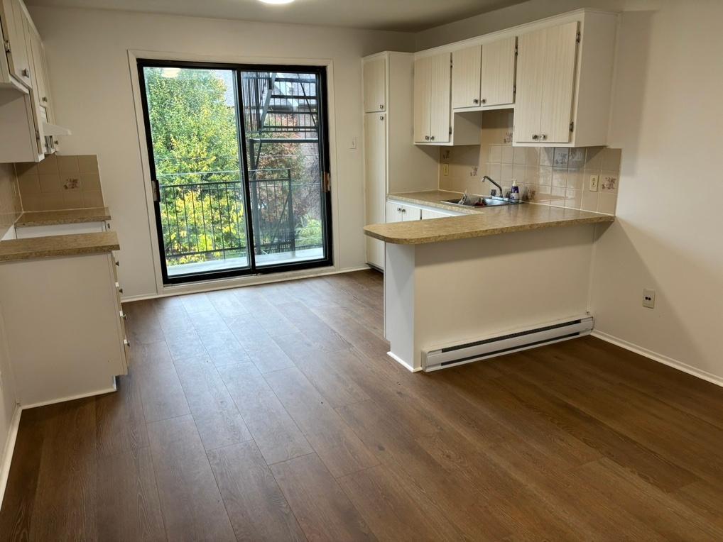 Beau 41/2 à Laval 5 minutes du métro