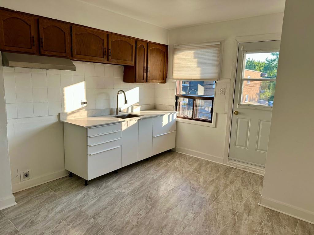 BEAU 5 ½ RÉNOVÉ & LUMINEUX