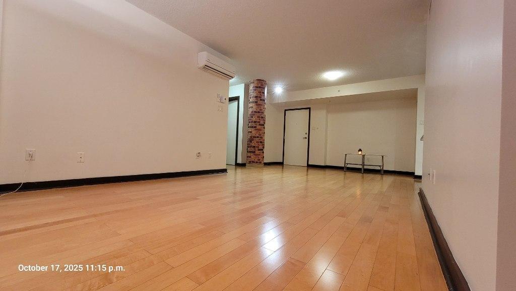 Grand 4 1/2 à louer / Large 4 1/2 for rent