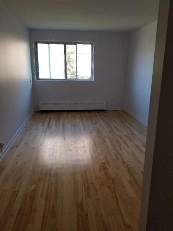 3 1/2 tranquil et spacieux à Saint Lambert