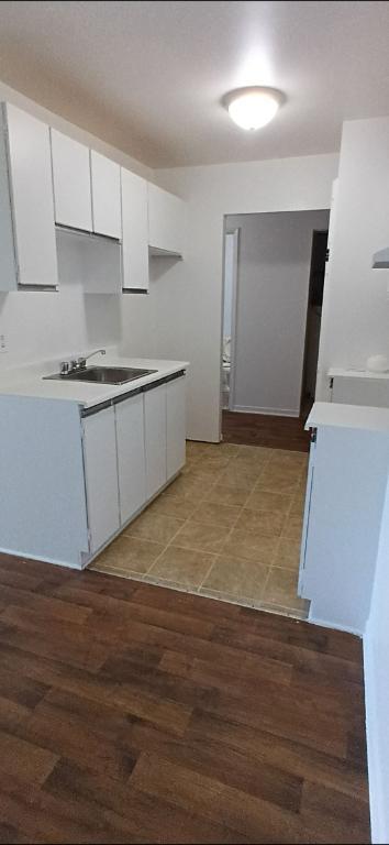 A Valleyfield - Beau, grande et propre - 3-1/2, LIBRE, balcon