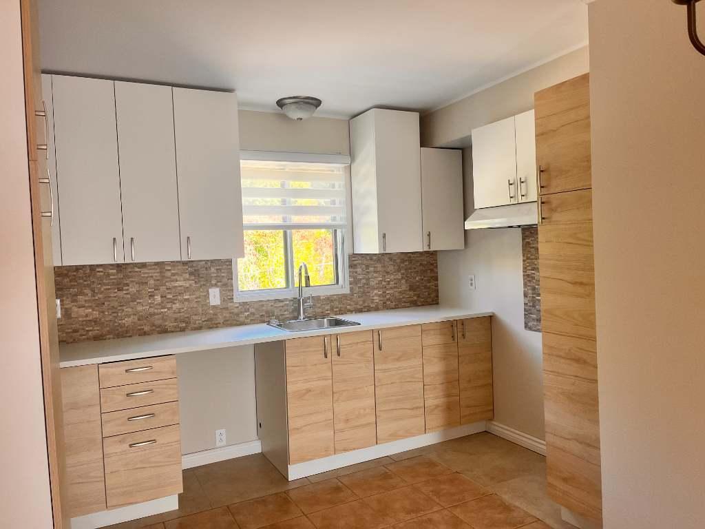 Appartement de 2 chambres et 1 salle de bain