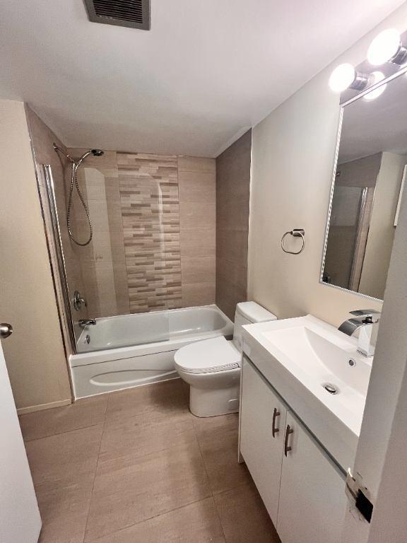 Appartement de 2 chambres et 1 salle de bain