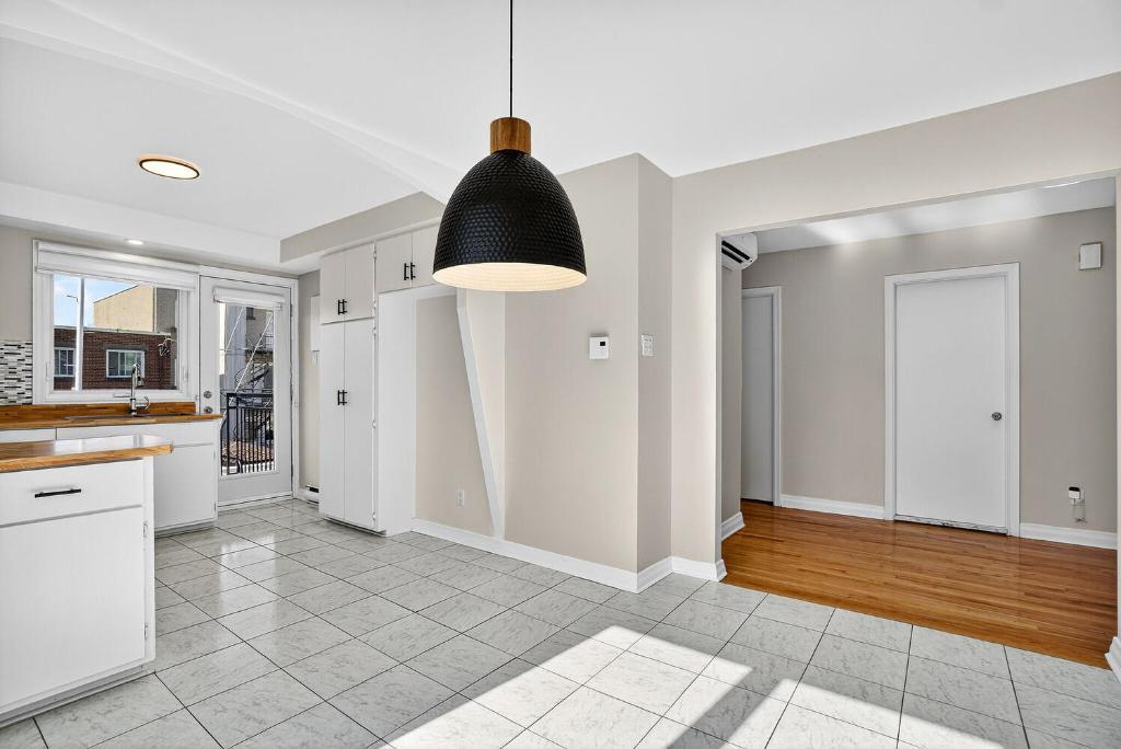 51/2 à louer 2eme étage