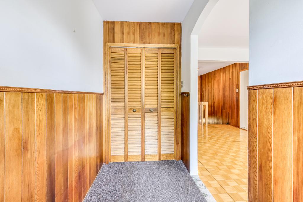 Très grand logement spacieux, lumineux se trouvant dans un emplacement très recherché avec un garage