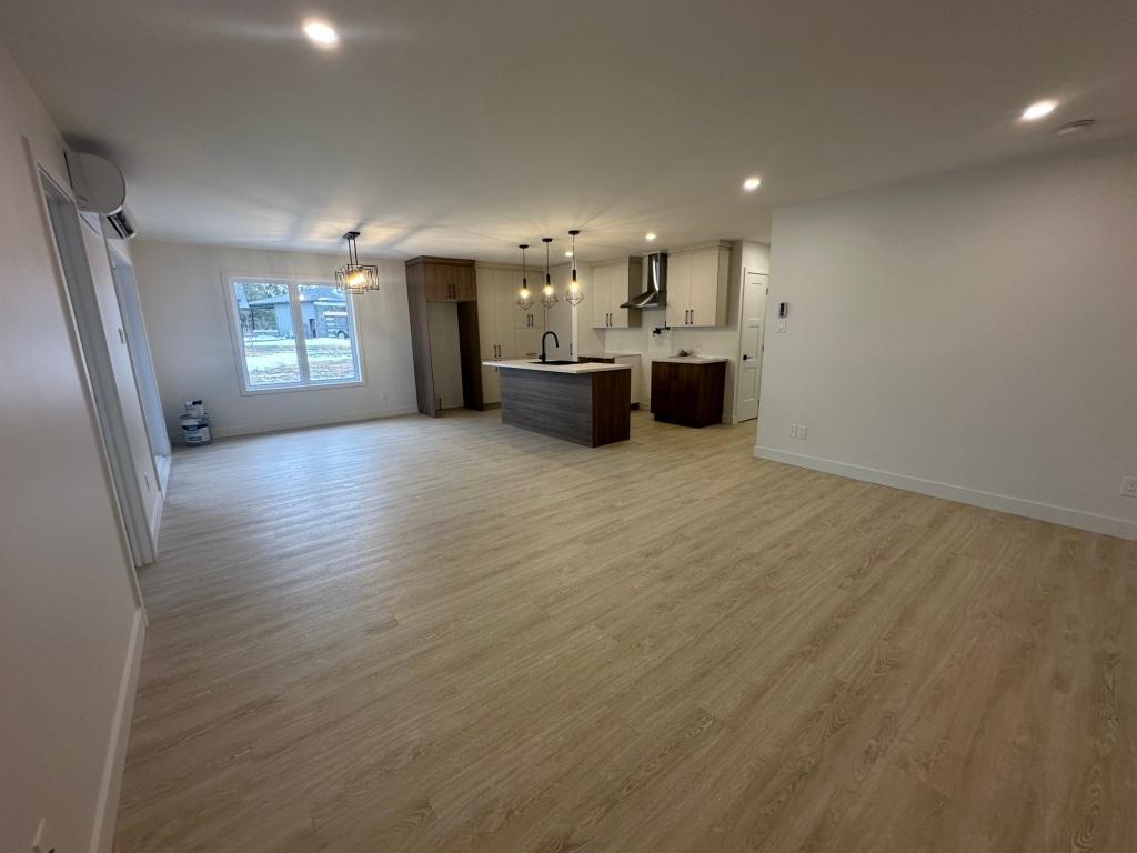 Maison jumelé 5 1/2 a louer