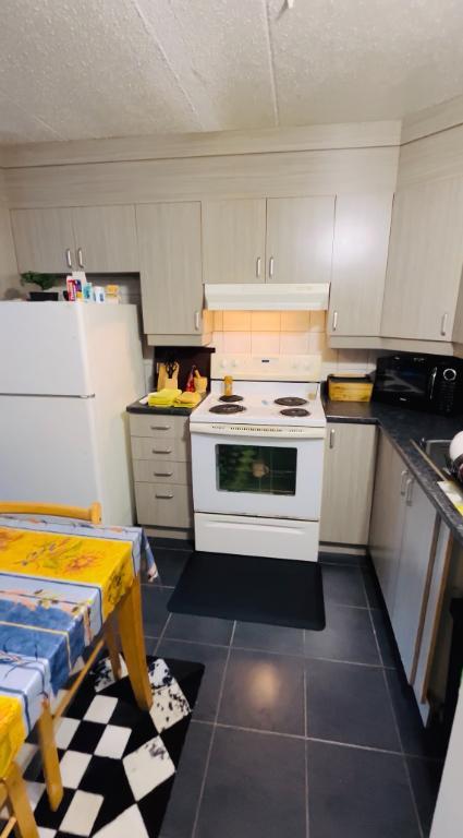 3 ½ à louer (DÉCEMBRE) tout inclus