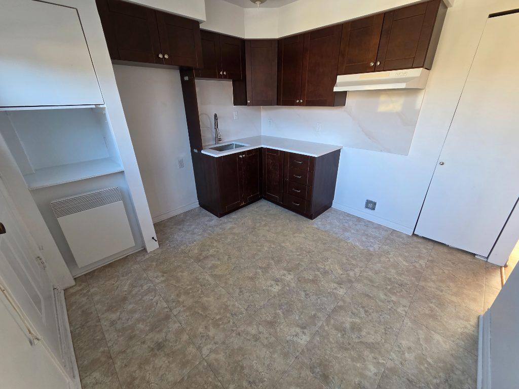 🏡✨ 3 ½ À LOUER – FRAÎCHEMENT RÉNOVÉ ! ✨🏡