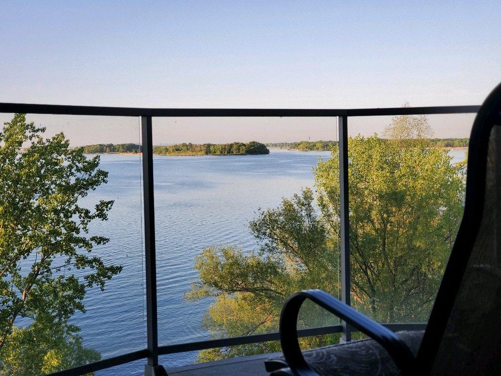 LOGEMENT 3½ BORD DU FLEUVE