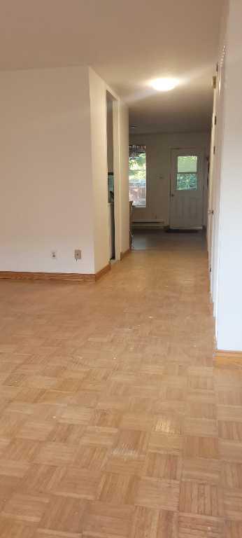 Appartement 5 1/2 Rénover à louer.