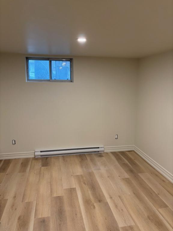 Ahuntsic Grand bas de duplex entièrement rénové à louer– Disponible