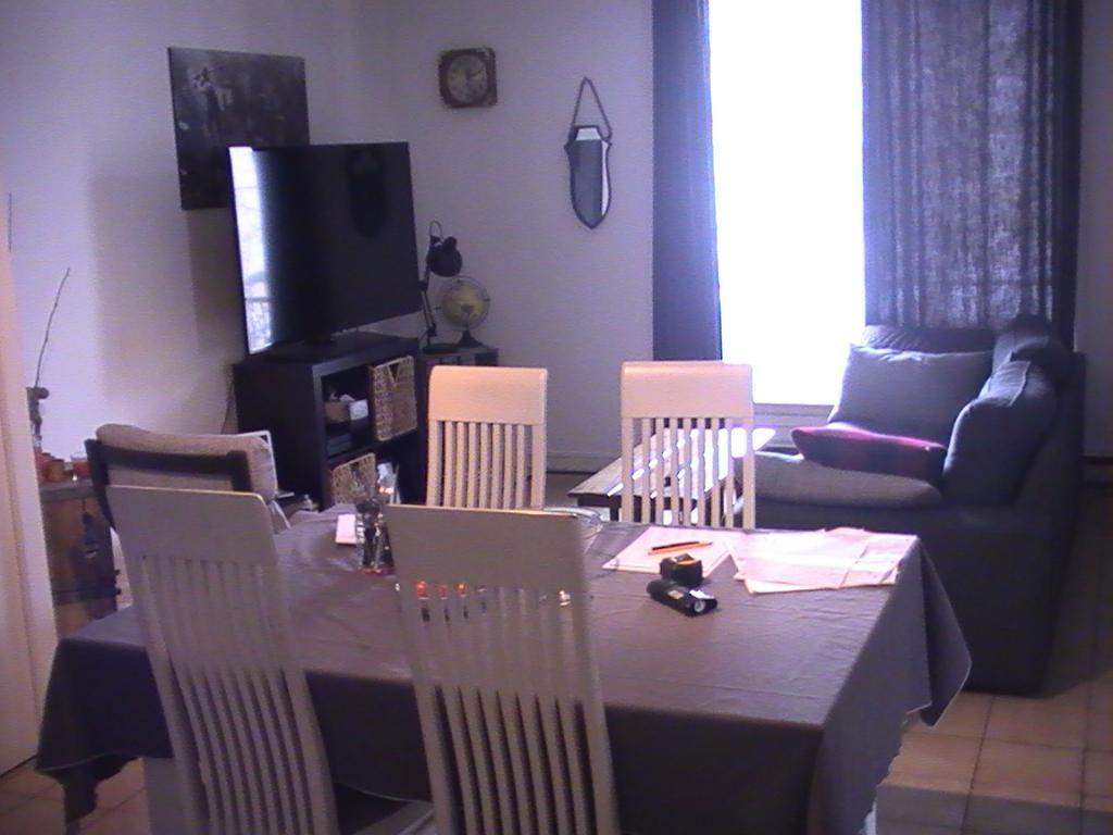 Beau 4 1/2 Vieux Longueuil style condo à louer - Béton / Garage