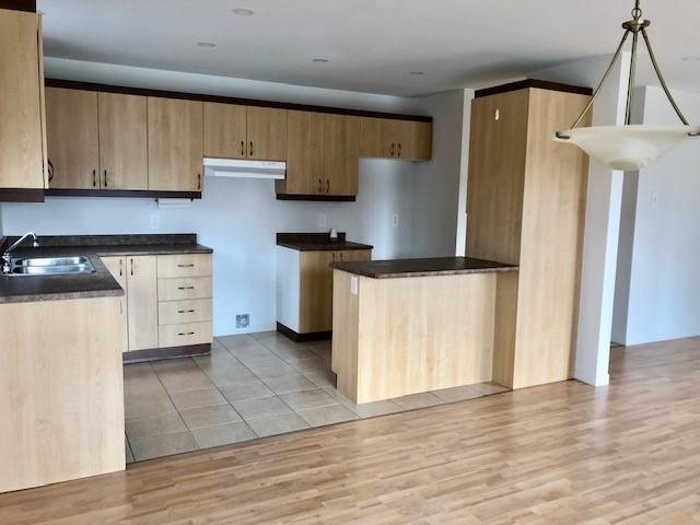 Beau et grand 4.5 de 1 200 p.c. pour 55 ans et plus