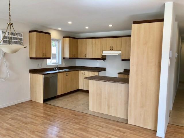 Beau et grand 4.5 de 1 200 p.c. pour 55 ans et plus