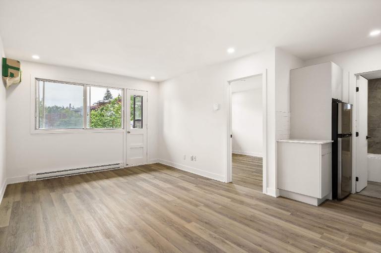 1 CH - 1 SDB - Montréal - $1,345 /mo