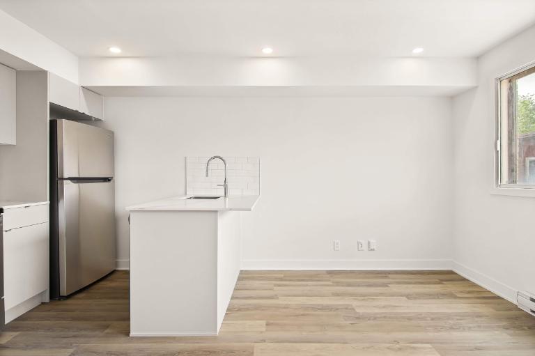 1 CH - 1 SDB - Montréal - $1,295 /mo