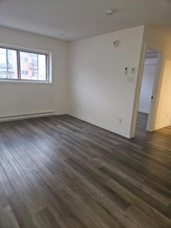 1 CH - 1 SDB - Montréal - $1,345 /mo