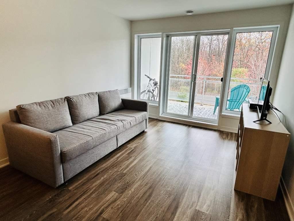 Cession de bail Longueuil - 3 1/2 (1 ch + bureau) - Lumineux - Plusieurs inclusions - Stationnement