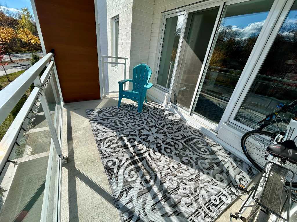 Cession de bail Longueuil - 3 1/2 (1 ch + bureau) - Lumineux - Plusieurs inclusions - Stationnement