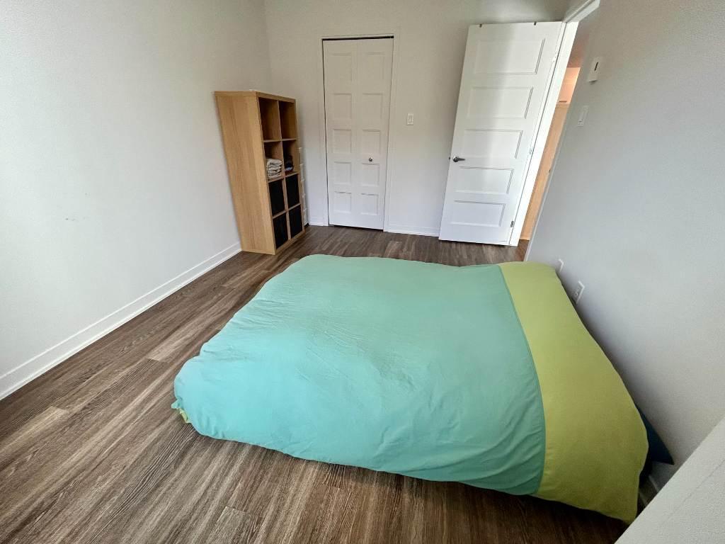 Cession de bail Longueuil - 3 1/2 (1 ch + bureau) - Lumineux - Plusieurs inclusions - Stationnement