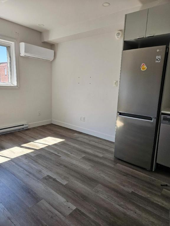 1 CH - 1 SDB - Montréal - $1,490 /mo