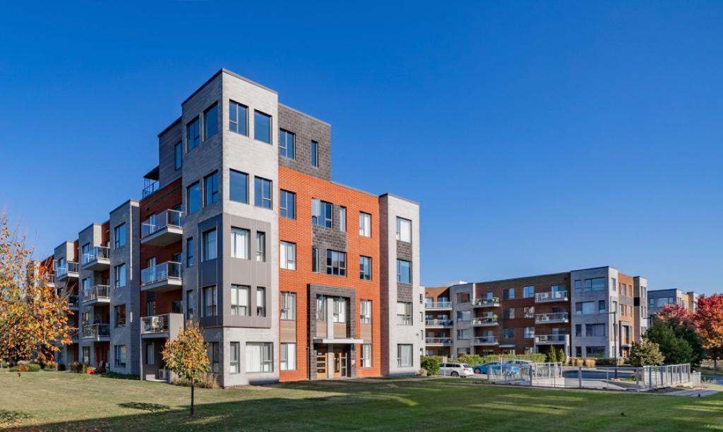 GRAND 3 ½ + GARAGE + ESPACE RANGEMENT OU BUREAU | OCCUPATION POSSIBLE À PARTIR DE DECEMBRE