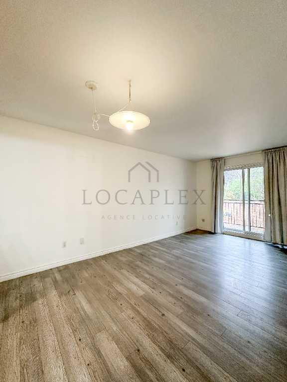 3½ à louer à Rosemère – Piscine, balcon, secteur paisible et recherché – Dès maintenant!