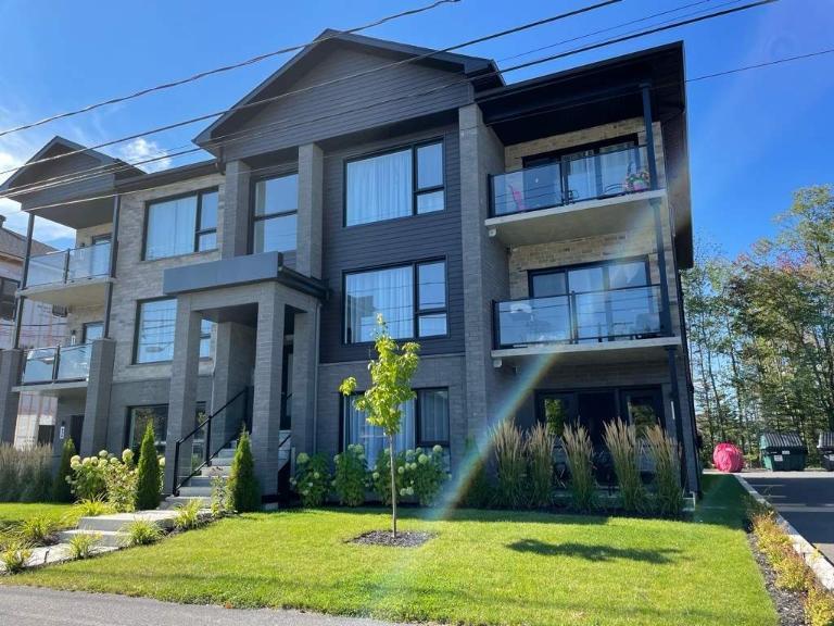 2 CH - 1 SDB - Drummondville - $1,350 /mo