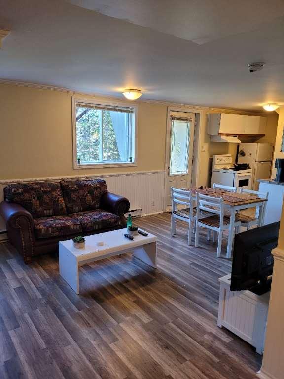 CHAMBRE À LOUER À SAINT-AGATHE-DES-MONTS,PRES DE TOUT LES SERVICES.