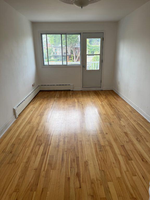 Grand 4 1/2 Marquette près belanger