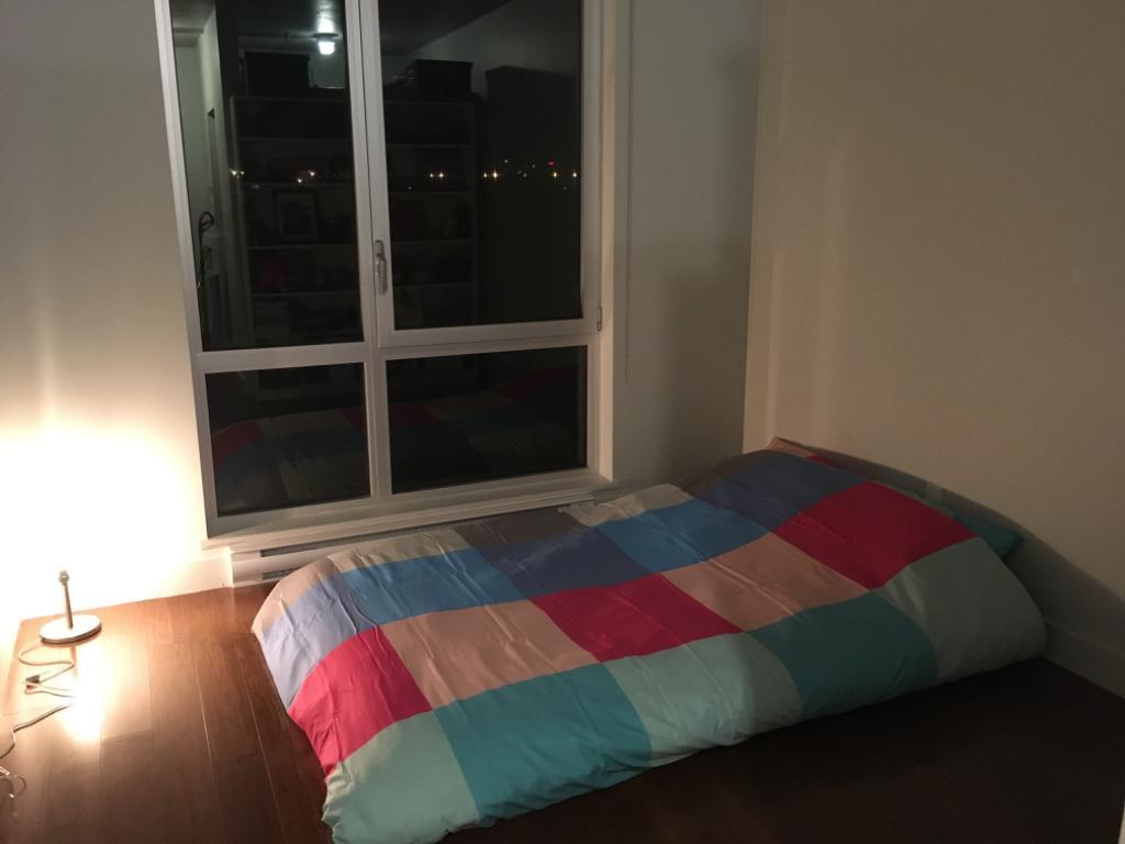 Superbe condo dans Villeray, dans un quartier paisible proche de toutes commodités, avec piscine intérieure, sauna, gym, ascensseurs et stationnement