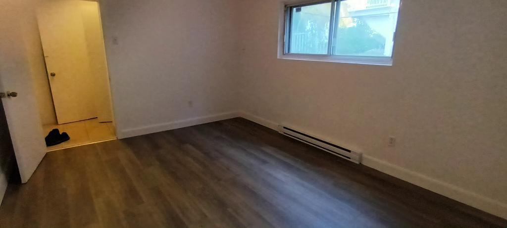 ST-LÉONARD 31/2 LIBRE RÉNOVÉ