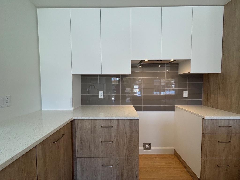 Appartement style Condo 4 1/2 PLUS OU 5 LUMINEUX