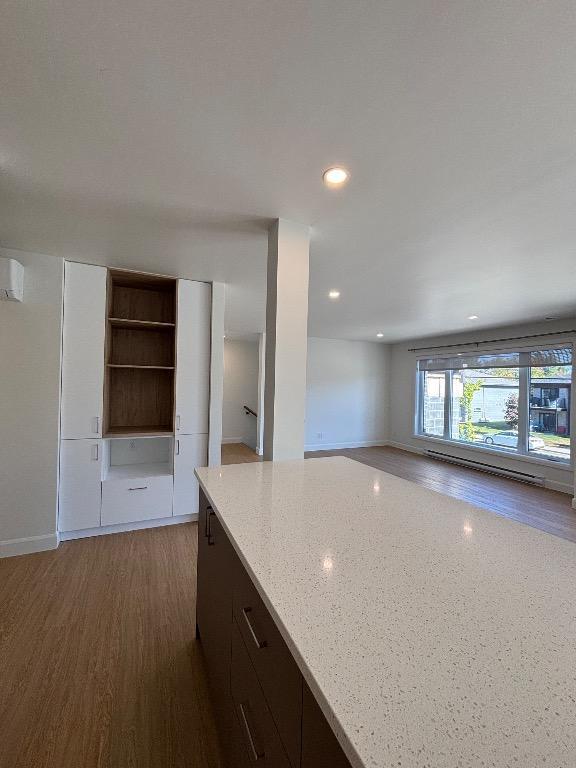 Appartement style Condo 4 1/2 PLUS OU 5 LUMINEUX